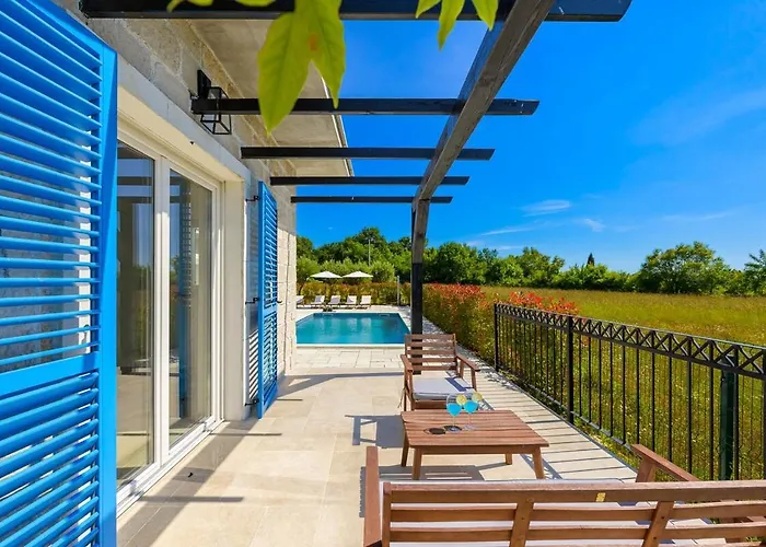 Mare Blue By Istrialux Pifari